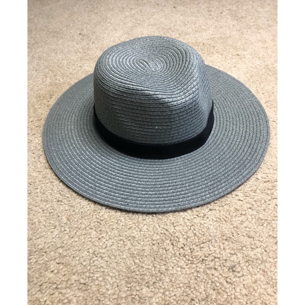 Women’s Madewell Hat.